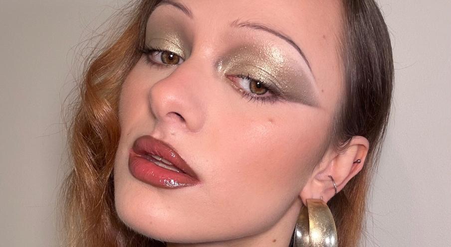 My Eyes Are The Party: Bold and Joyful Party Makeup Look My Eyes Are The Party: Bold and Joyful Party Makeup Look