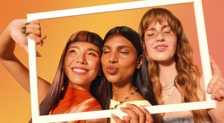 Lightweight Summer Makeup Staples for Fresh, Heat-Proof Beauty Lightweight Summer Makeup Staples for Fresh, Heat-Proof Beauty
